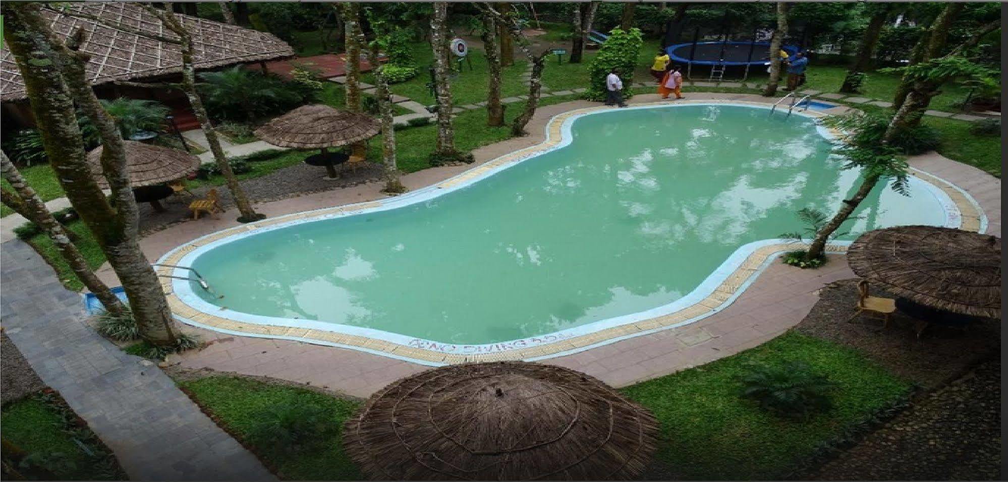 Woods N Spice - Thekkady Hotel Kumily Exterior photo